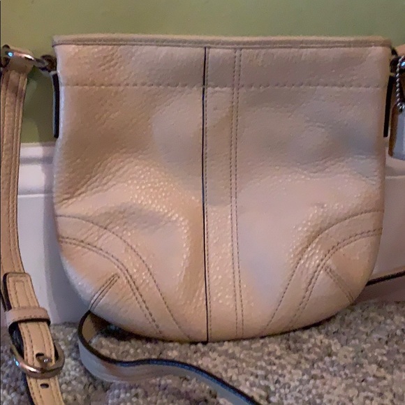 Coach Crossbody Bag - Picture 2 of 4